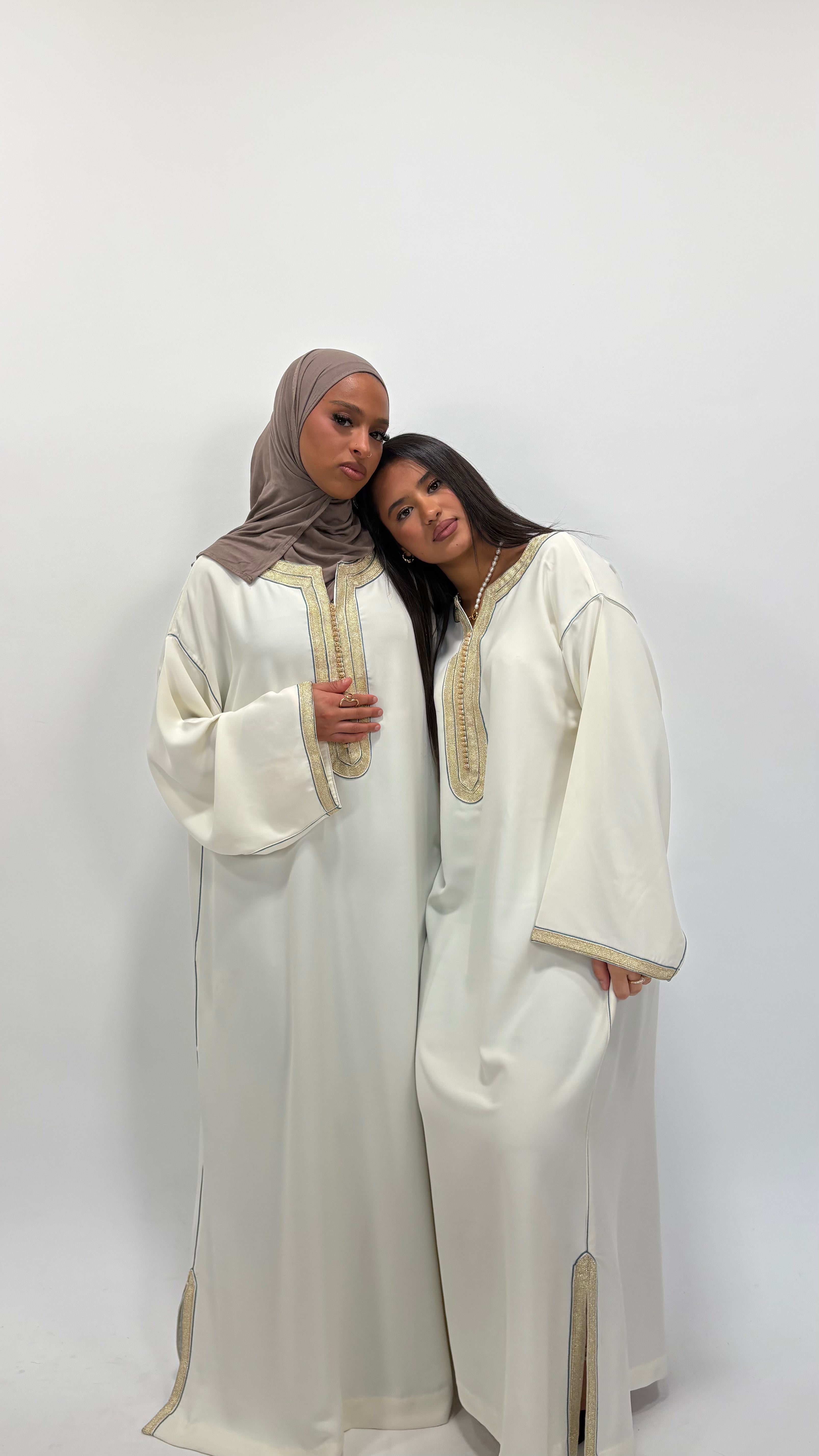Robe AL ABYAD
